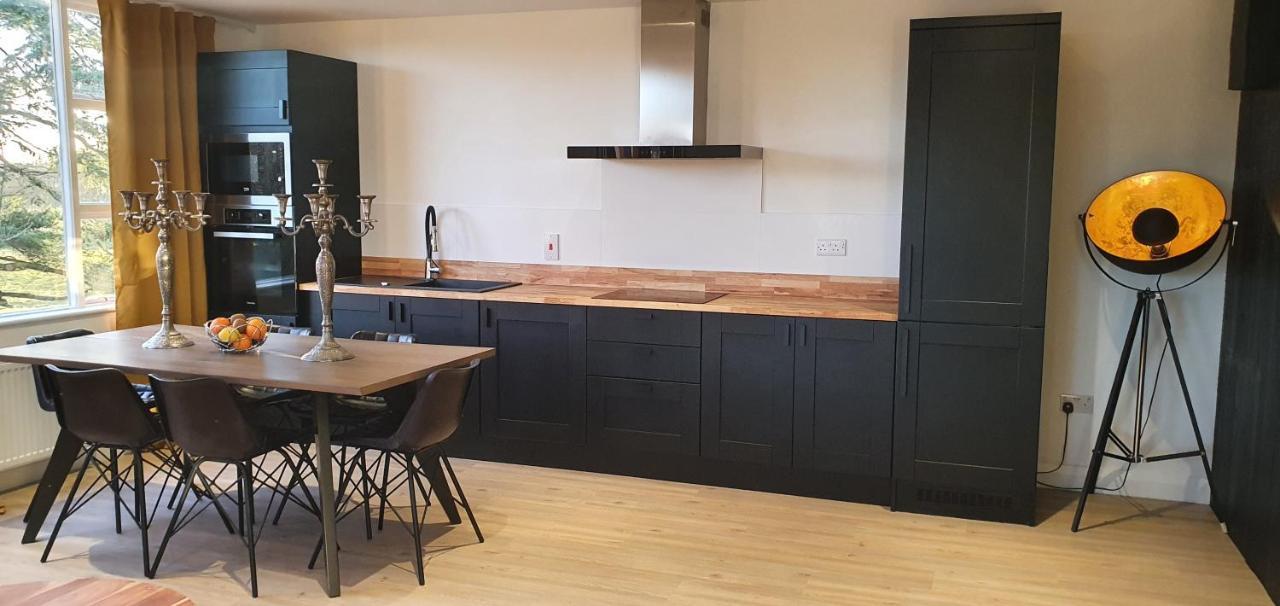 Contemporary Dublin Suite With Hot Tub Lispapple Cross Roads ภายนอก รูปภาพ