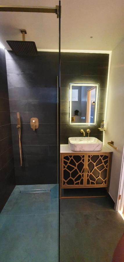 Contemporary Dublin Suite With Hot Tub Lispapple Cross Roads ภายนอก รูปภาพ